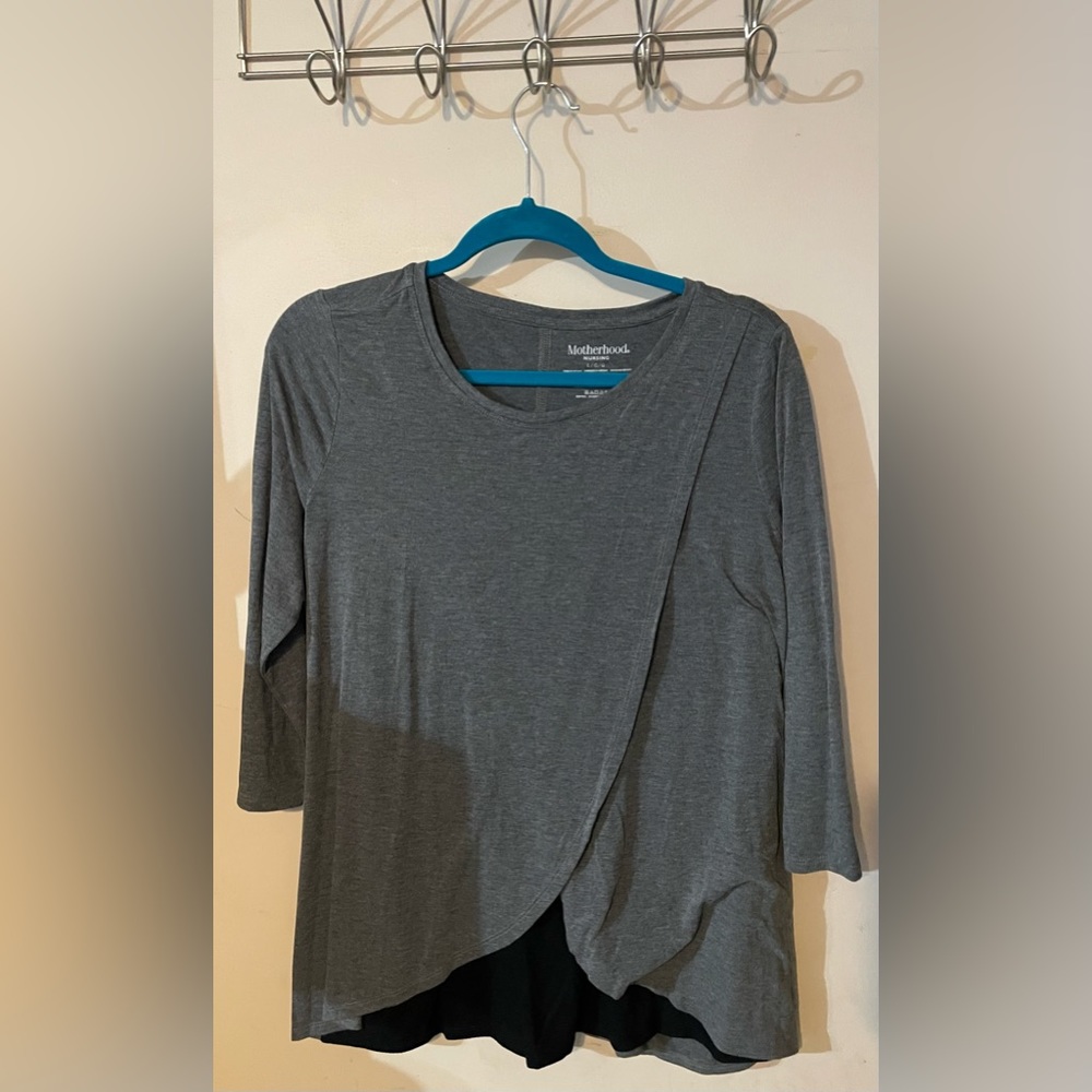 Motherhood, maternity breast-feeding, top size large
